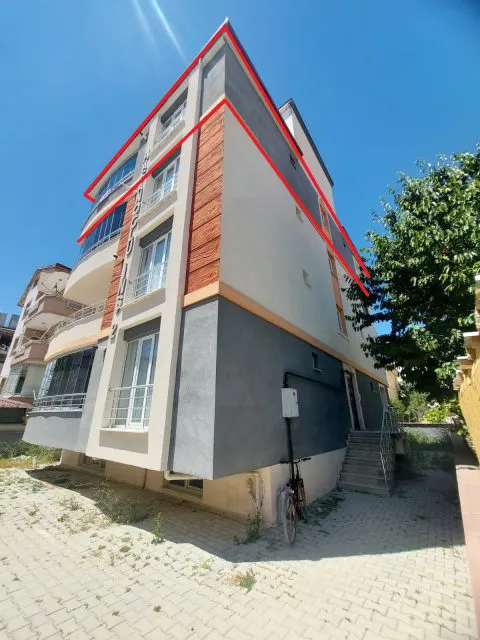 Zirve Emlaktan Mahsen Mh. Çamlık Sk.ta Satılık 3+1 Daire