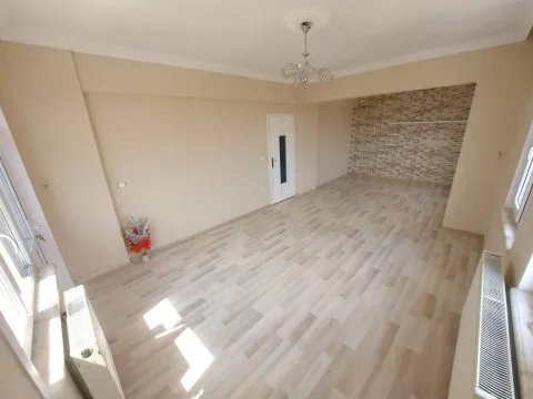 Zirve Emlaktan Yeni Mah.de Kiralık 2+1 Daire