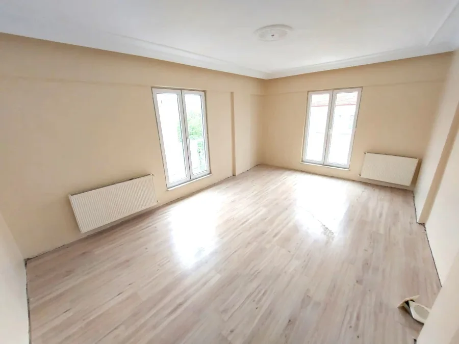 ZİRVE EMLAKTAN YENİ MH.DE KİRALIK 3+1 DAİRE fotoğraf 2