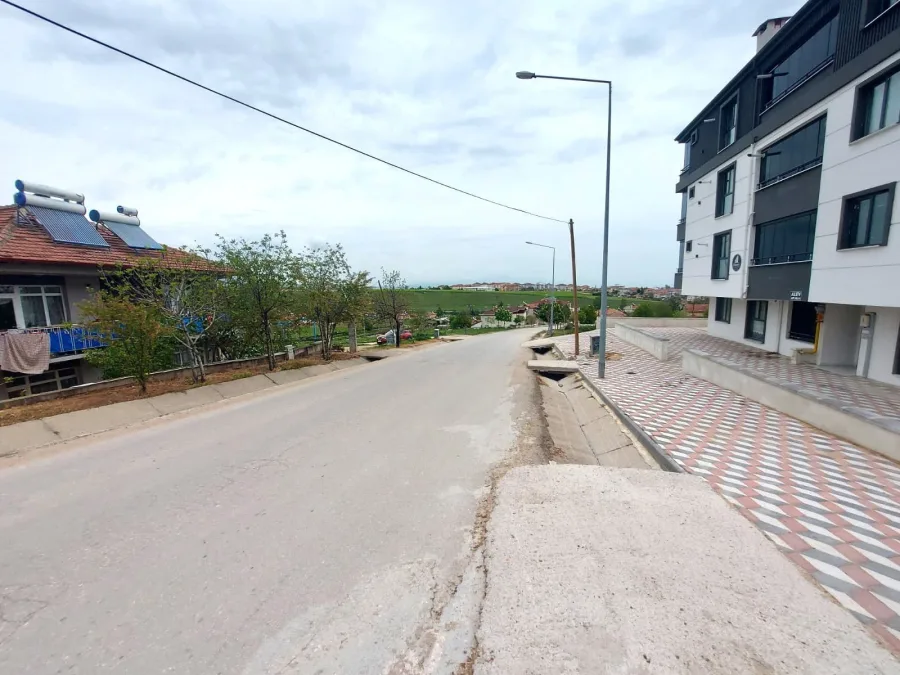 ZİRVE EMLAKTAN SOFULAR MH.DE KİRALIK 1+1 DAİRE fotoğraf 2