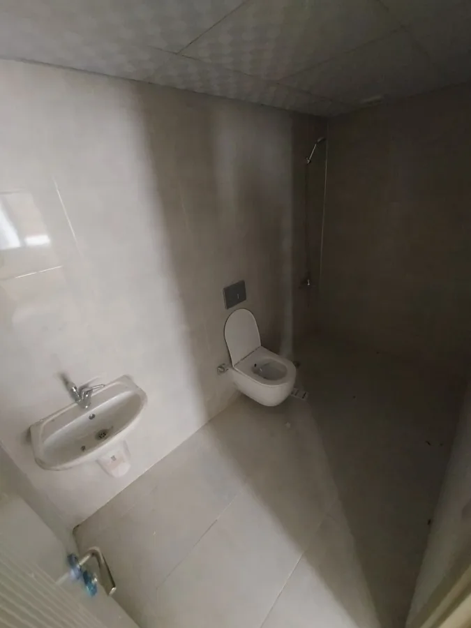 ZİRVE EMLAKTAN ŞEHRİN MERKEZİNDE SATILIK 1+1 DAİRE fotoğraf 5