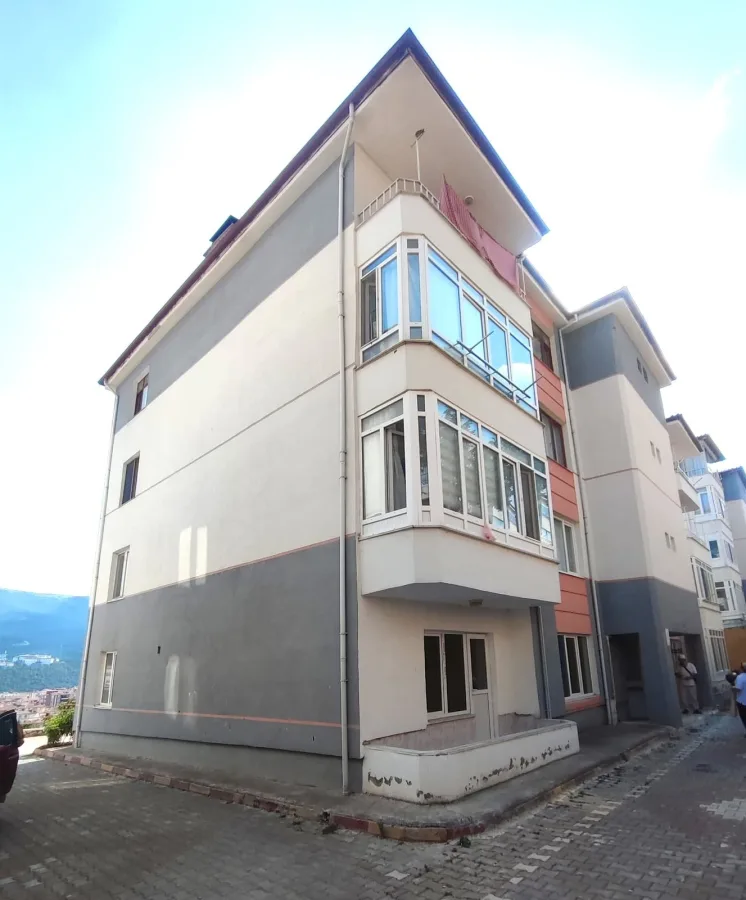 ZİRVE EMLAKTAN ŞEYH CUİ MAH.DE KİRALIK 3+1 DAİRE